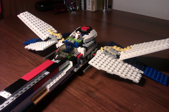 LEGO MOC - In a galaxy far, far away... - S-Wing starfighter