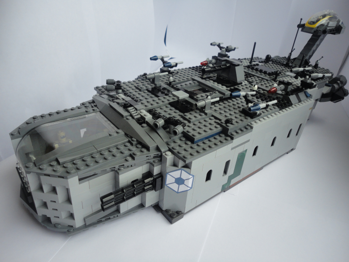 LEGO MOC - In a galaxy far, far away... - General Grievous's 'Destroyer' cruiser