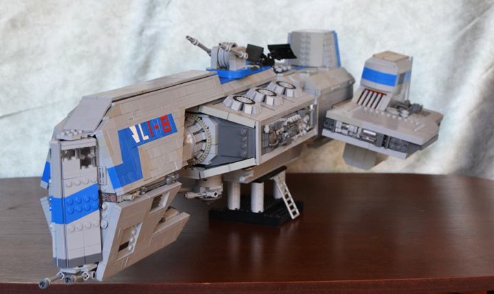 LEGO MOC - In a galaxy far, far away... - Crusader class Corvette