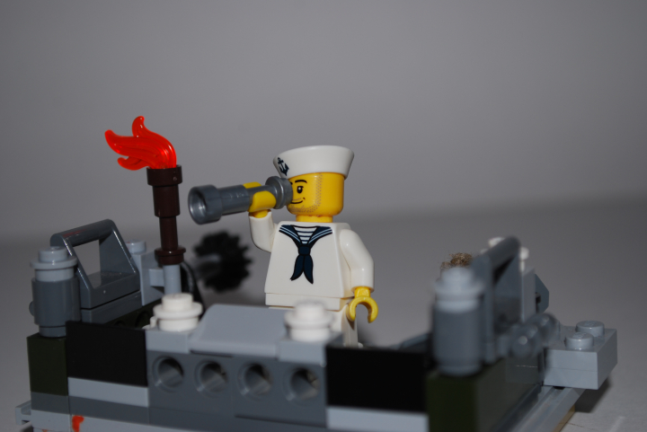 LEGO MOC - Because we can! - Открытие Антарктиды Беллинсгаузеном и Лазаревым: Смотровой на вышке парохода вглядывается в даль....