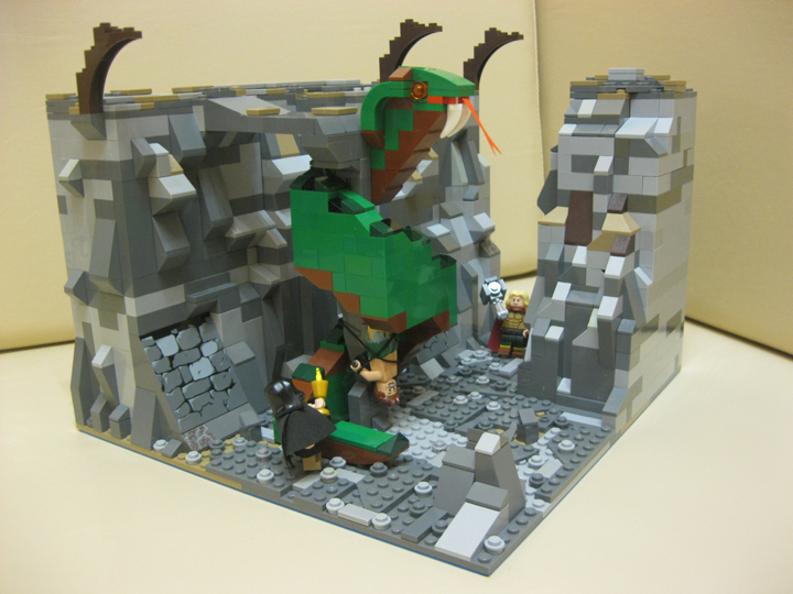 LEGO MOC - Heroes and villians - Mighty Thor vs The Cave Reptile