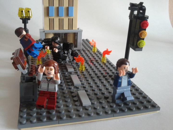 LEGO MOC - Heroes and villians - Dr. Octopus Attacks