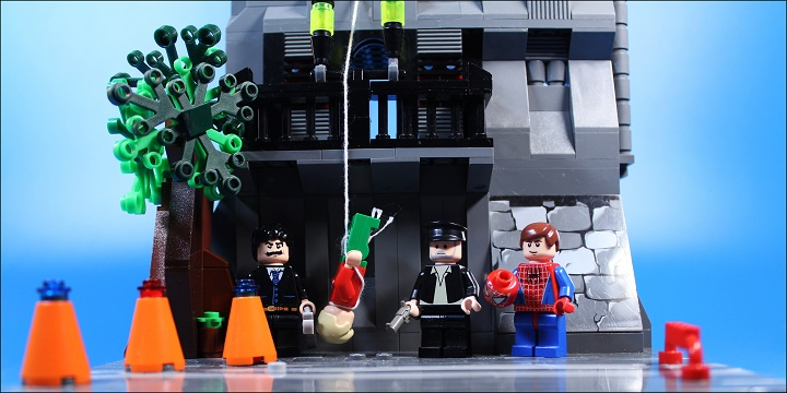 LEGO MOC - Heroes and villians - Killer has been punished.: Все герои в сборе!