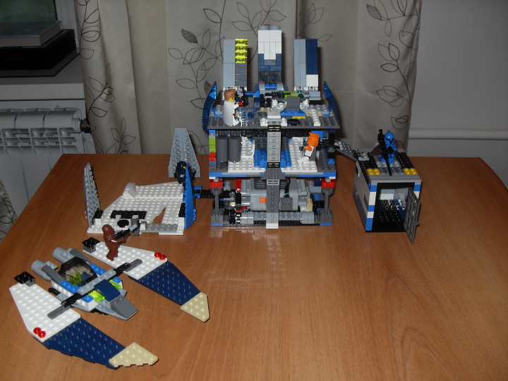 LEGO MOC - Heroes and villians - Batman's Lair