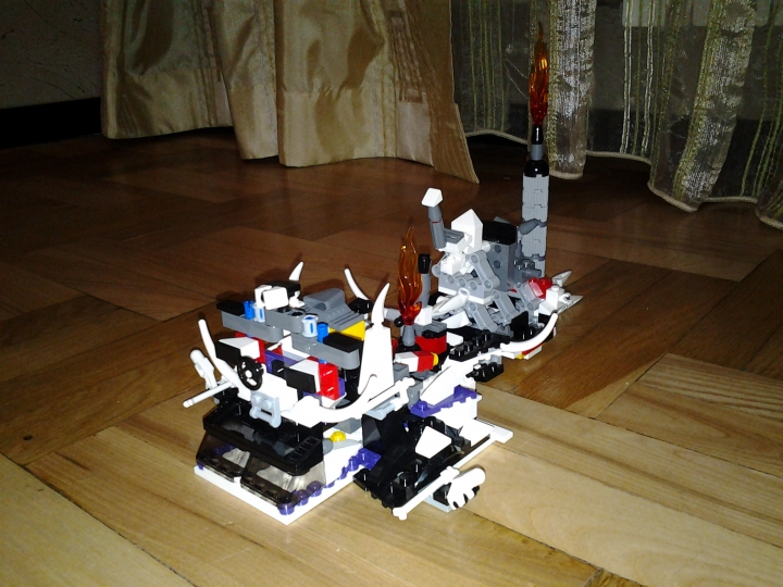 LEGO MOC - Steampunk Machine - Паровой корабль–защитник