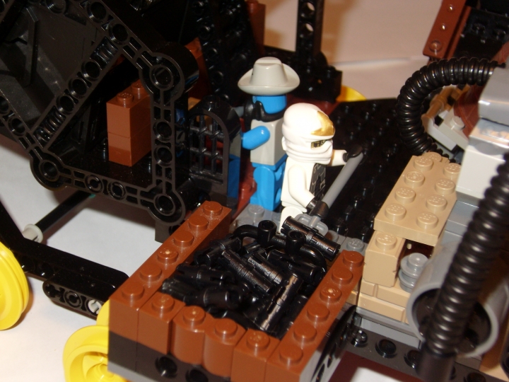 LEGO MOC - Steampunk Machine - Marauder's Ship
