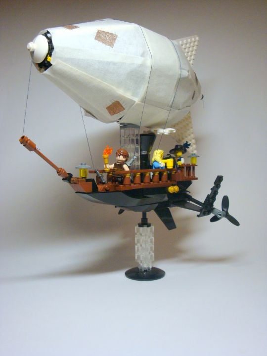 LEGO MOC - Mini-contest 'Zeppelin Battle' - Towards New Adventures