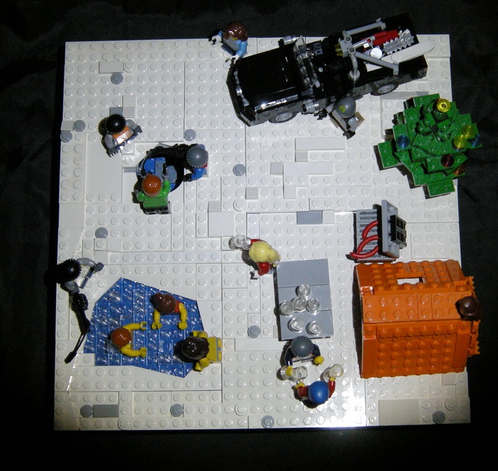 LEGO MOC - New Year's Brick 2014 - Новый год у лунки.: Они приехали на место, сделали прорубь, поставили палатку, просверлили лунки для рыбной ловли и стали готовиться к встрече Нового года.<br />
<br />