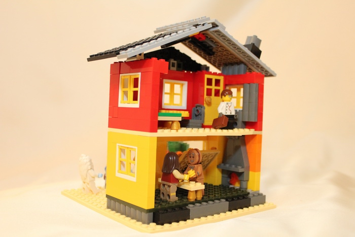 LEGO MOC - New Year's Brick 2014 - Новогодняя кондитерская лавка: задний план