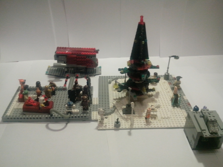 LEGO MOC - New Year's Brick 2014 - Новый Год, не только есть на нашей планете...: Вид с боку №1