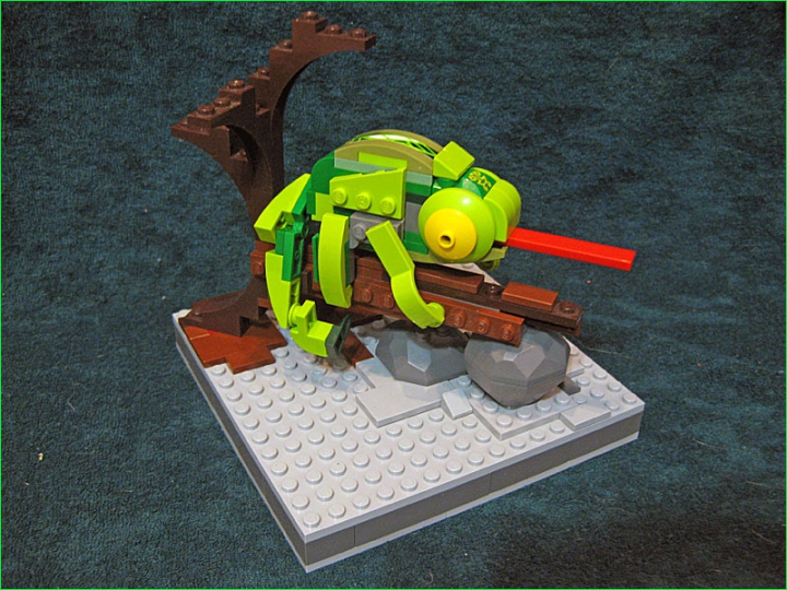 LEGO MOC - 16x16: Animals - Little Green Chameleon: Режим маскировки был намеренно выключен :) Иначе бы мы ничего не увидели! :)