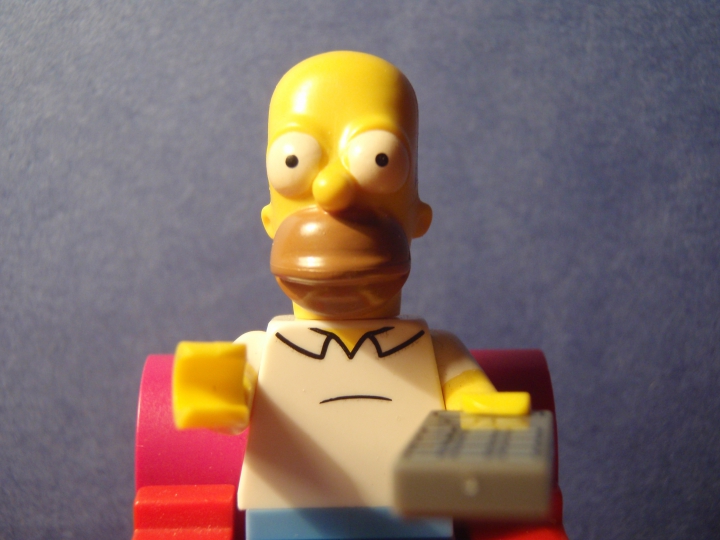 LEGO MOC - 16x16: Technics - Телевизор: гомер переключал каналы  и ждал когда начнётся его телешоу
