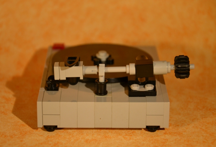LEGO MOC - 16x16: Technics - Проигрыватель пластинок: Тонарм как положенно: шел, голова, грузик