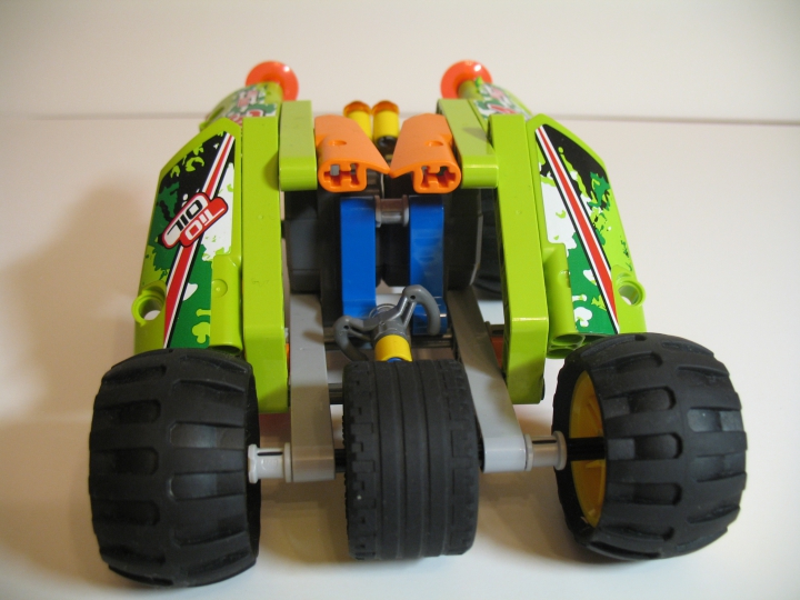 LEGO MOC - Technic-contest 'Car' - Багги краулер: Третье колесо багги позволяет преодолевать скалы и любые препятствия.