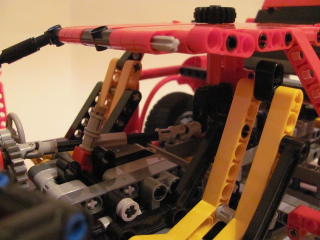 LEGO MOC - Technic-contest 'Car' - Nissan Skyline GT-R R34.: Салон не блестит роскошью. Все по спартански. А кресла удобные.