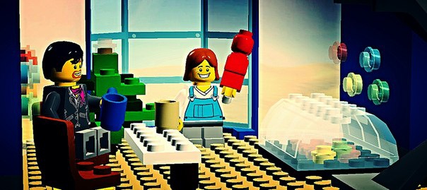 LEGO MOC - New Year's Brick 3015 - Новый год-новая жизнь!: В общем-то все традиции остались как и прежде, но только теперь дома всегда стоит искусственная елка, а за окном вечная пустыня в связи с тысячелетними войнами. 