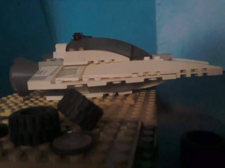 LEGO MOC - New Year's Brick 3015 - Наступил 3015 год...: Звездный корабль капитана Огурцова.