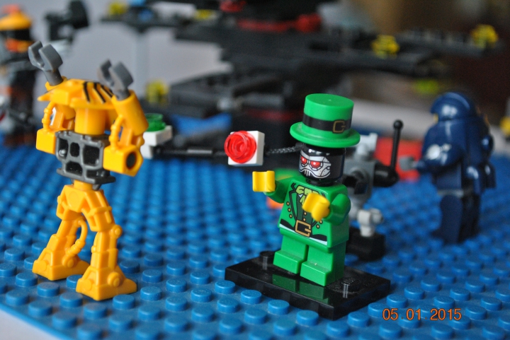 LEGO MOC - New Year's Brick 3015 - Киборги и Новый год