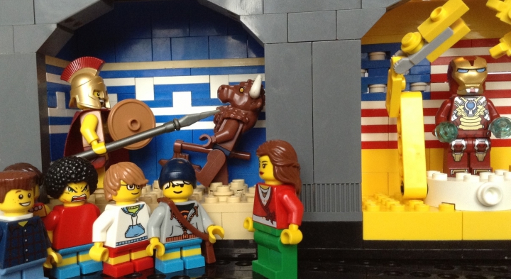 LEGO MOC - Jurassic World - A new exhibit in the city museum: Miss Pigins is conducting a tour for her students in the museum and is telling them about exhibits.