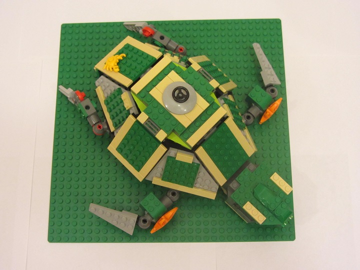 LEGO MOC - Submersibles - Тортилус: Соответствие требованиям конкурса. Модель помещается на пластину не выступая за края.