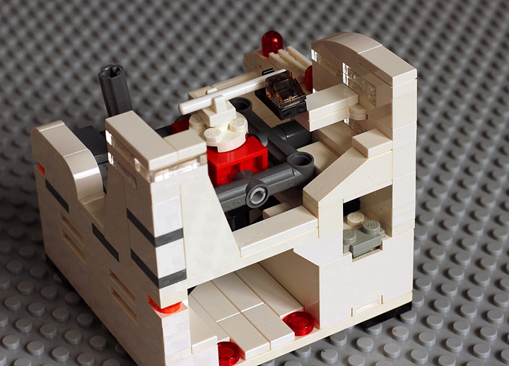 LEGO MOC - Battle of the Masters 'In cube' - Cosmonaut Training Centre: Мостик выдвинут