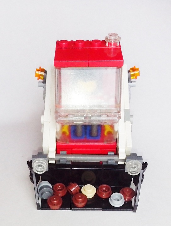 LEGO MOC - Battle of the Masters 'In cube' - Lego Bobcat: Для управления в кабине имеется 2 рычага и педали 