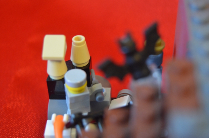 LEGO MOC - Battle of the Masters 'In cube' - Атака на Темный Замок: А не взорвать ли нам эту красоту?