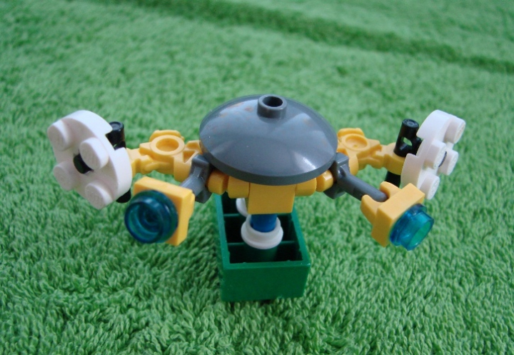 LEGO MOC - Инопланетная жизнь - Вторая Земля: Это мартлёк.
