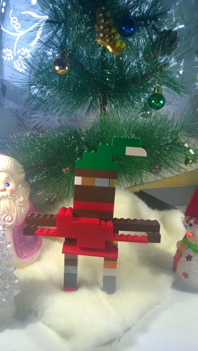 LEGO MOC - New Year's Brick 2016 - Эльф-майнкрафт -- помощник Санты: Эльфик одет в красную шубку...