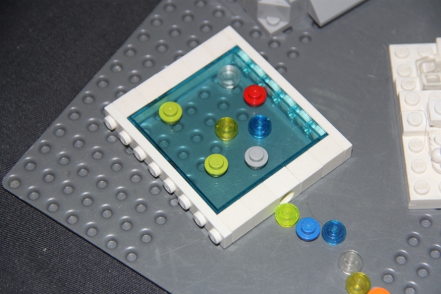 LEGO MOC - New Year's Brick 2016 - Дед Мороз Нуи: Каток, в течении часа создаваемый десятью тоа льда, совместно с пятью тоа воды.