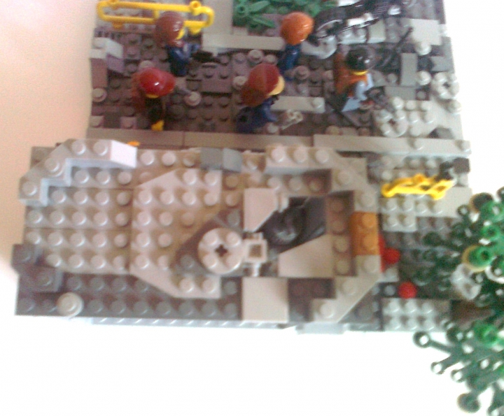 LEGO MOC - Joy and Sadness of Great Victory - Возвращение солдат: Крыша здания.