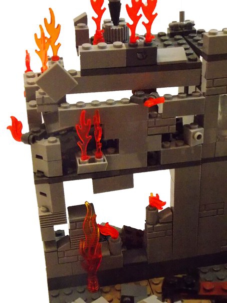 LEGO MOC - Joy and Sadness of Great Victory - 'Мало кто помнит этот дом...': -Дом пылал в огне.Пламя сочилось из каждой щели.Где  был слышен ужасный крик.И я тогда понял,что источник его был передо мной...