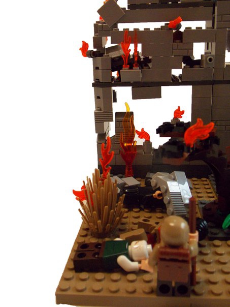 LEGO MOC - Joy and Sadness of Great Victory - 'Мало кто помнит этот дом...': -В тот момент,когда я вновь посмотрел на дом,я услышал два голоса,мужской и женский...