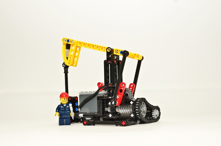 LEGO MOC - Battle of the Masters 2016 - Станок-качалка для нефтедобывающей скважины