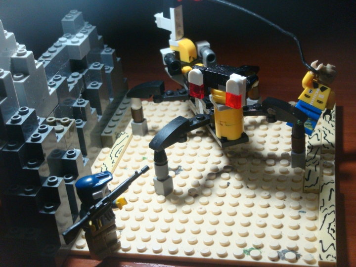 LEGO MOC - Fantastic Beasts And Who Dreams Of Them - Фантастическая тварь - Skarpihvost( Скарпихвост) : Левый боковой ракурс