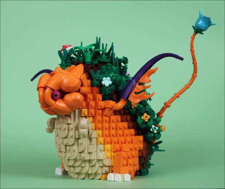 LEGO MOC - Fantastic Beasts And Who Dreams Of Them - Garden dragon: В случае опасности, дракончик мог бы свернуться в клубок и надеяться, что его не заметят, не отрасти он себе такое брюхо.