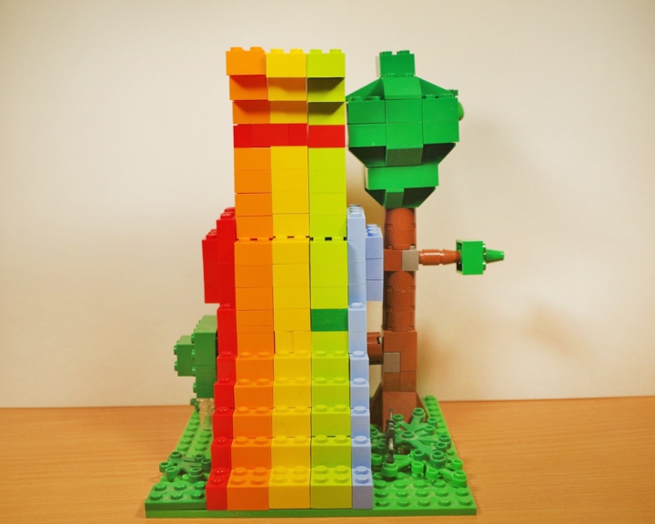 LEGO MOC - Fantastic Beasts And Who Dreams Of Them - Радужная птица: Вид сзади.