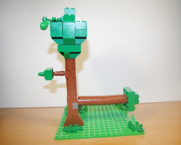 LEGO MOC - Fantastic Beasts And Who Dreams Of Them - Радужная птица: Дерево на котором сидит птица.