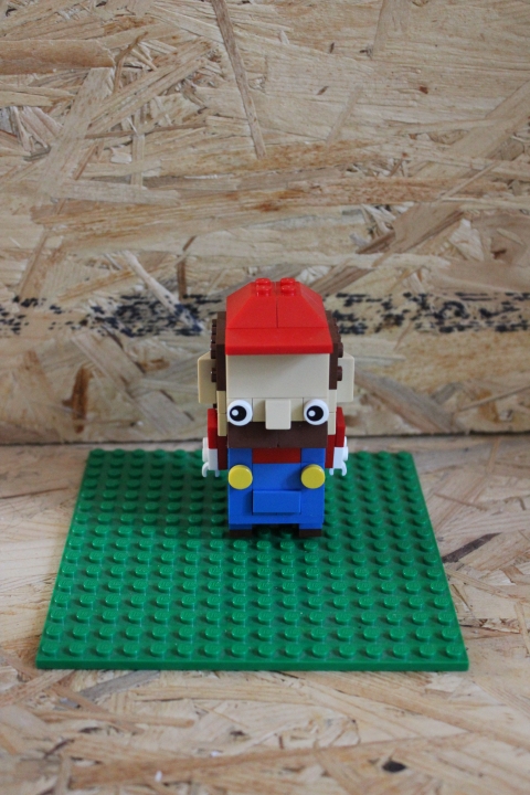 LEGO MOC - 16x16: Chibi - Марио: Тут Марио во всей красе.