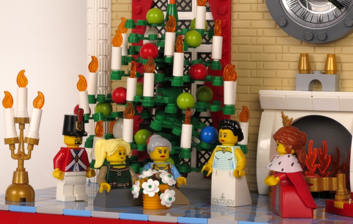 LEGO MOC - New Year's Brick 2020 - Новогодние подснежники: Старуха: Ваше величество, позвольте нам поздравить вас с Новым годом!