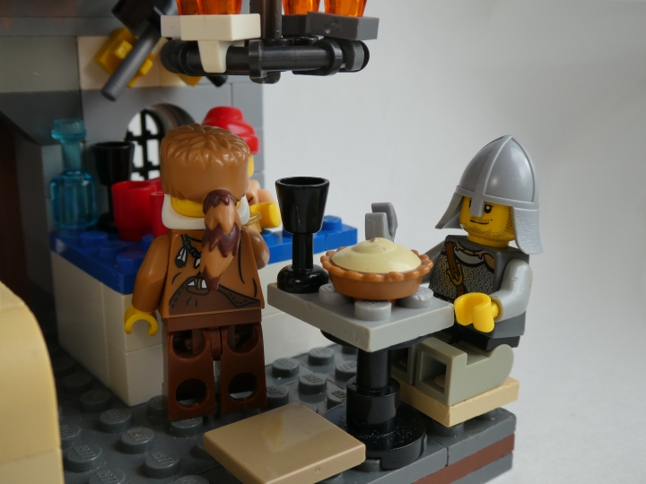 LEGO MOC - Младшая лига. Конкурс 'Средневековье'. - Таверна 'Топор и молот'