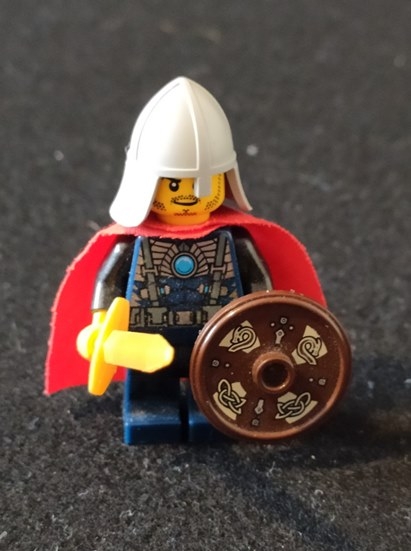 LEGO MOC - Младшая лига. Конкурс 'Средневековье'. - Роковая встреча: А вот и храбрый рыцарь.