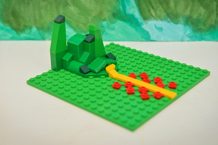 LEGO MOC - LEGO-конкурс 16x16: 'Иллюстрация' - Изумрудный город: вид справа