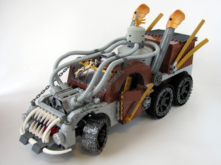 LEGO MOC - Steampunk Machine - 王者之劍: <br><i>- Three-axle vehicle of cross-country ability.</i><br>