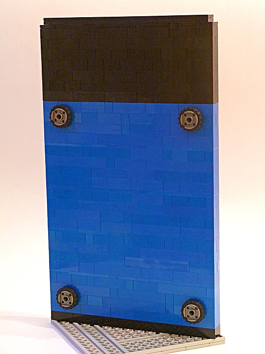 LEGO MOC - 16x16: Technics - Calculator: Сзади 4 ножки.