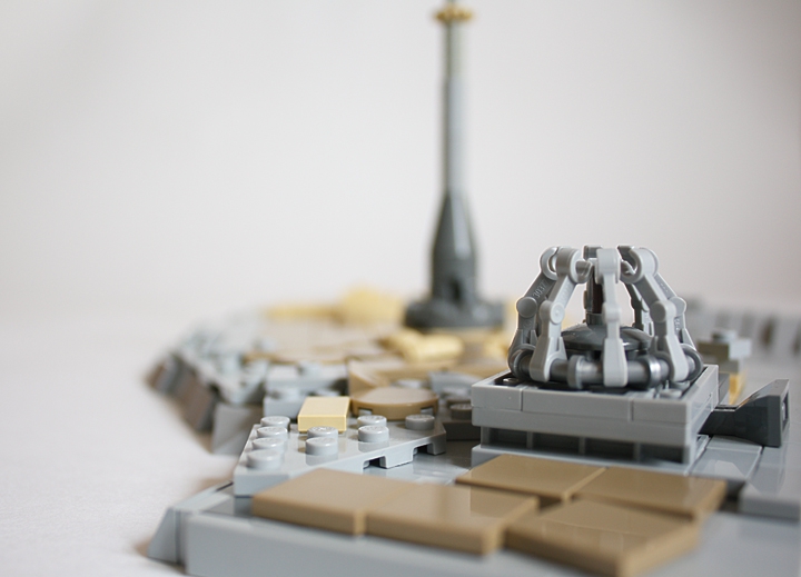LEGO MOC - LEGO Architecture - Sverdlovsk-86:  <p align=left></i> Горстка выживших обосновалась на правом берегу пересохшей реки Исеть в бывшем здании цирка. Уникальная конструкция купола выдержала ударную волну.