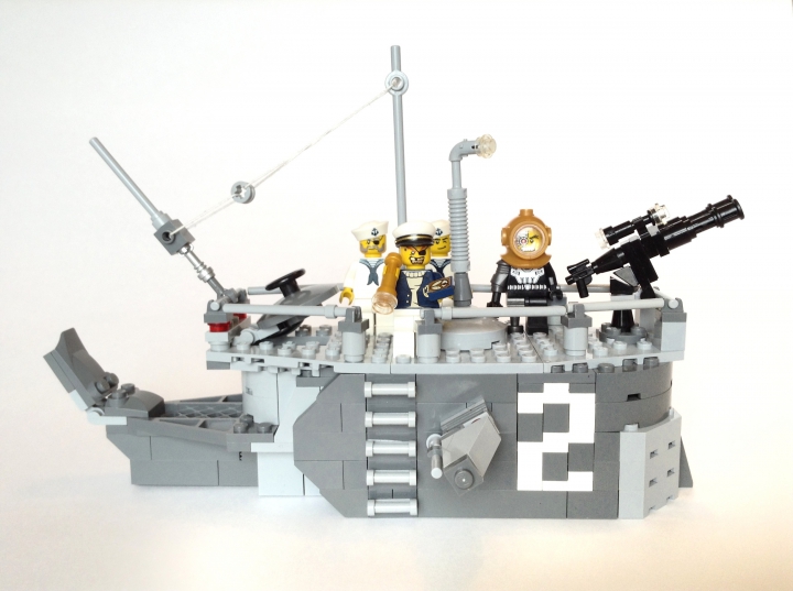 LEGO MOC - Submersibles - Погружение 1925.: <p>Бесстрашная команда Капитана Сола и башня дизельной подводной лодки в стиле дизельпанка. <br />
</p><br />
-<br />
Дизельпанк (англ. Dieselpunk) — развивающийся жанр фантастики, производный от киберпанка, описывающий мир, базирующийся на технологиях уровня 20-х — 50-х гг. XX века (период с Первой мировой войны по Вторую мировую войну), а также зарождающаяся субкультура, сочетающая в себе эстетику того времени с постмодернистскими технологиями и чувствами.(c) Вики