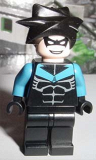LEGO bat015 Nightwing - Blue Arms and Chest Symbol